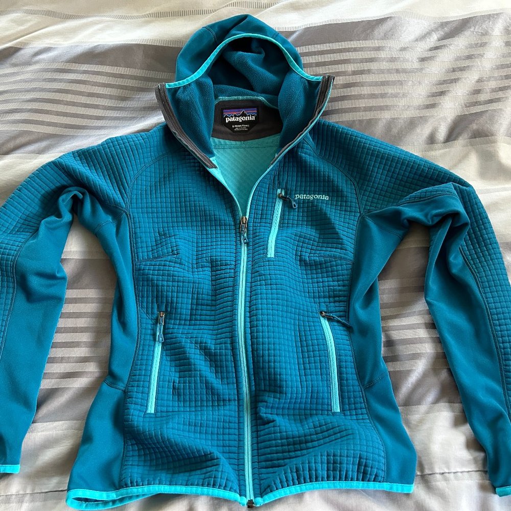 Patagonia women's jacket size small